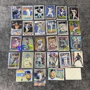 Los Angeles Dodgers 28 Card Lot - Rookies, Stars, Inserts, Parallels